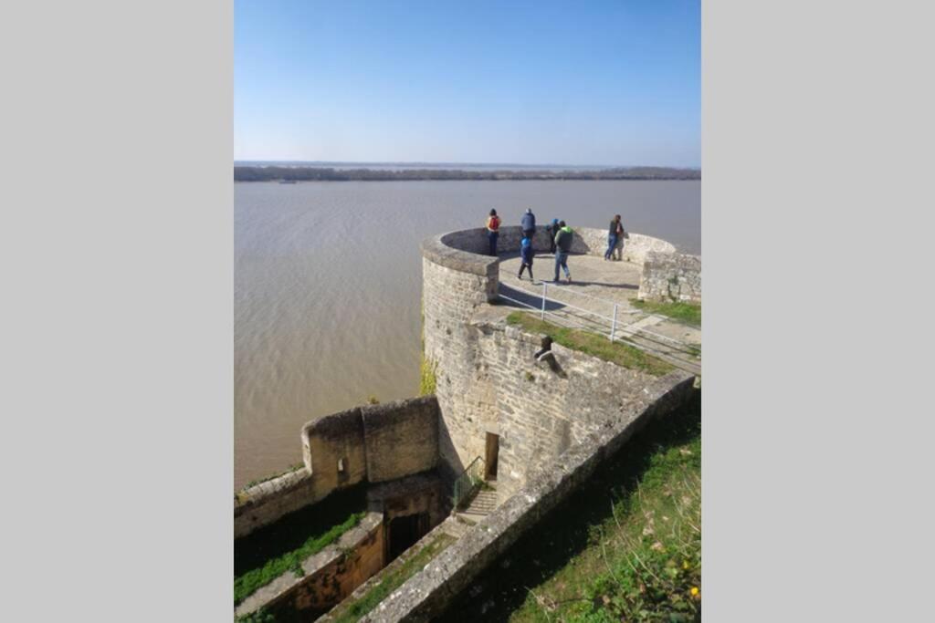 Villa Grange La Bigarderie Blaye Esterno foto